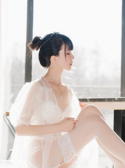 美女被叉叉_超清高清在线观看
