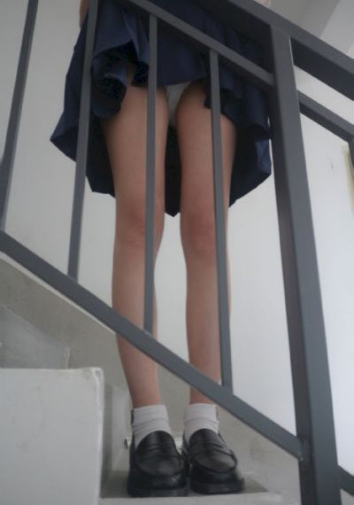 老和尚趴在小嫩尼身播放_电视剧在线观看