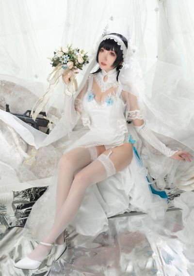 被闺蜜扒了内裤光着屁股打_剧情片免费在线观看