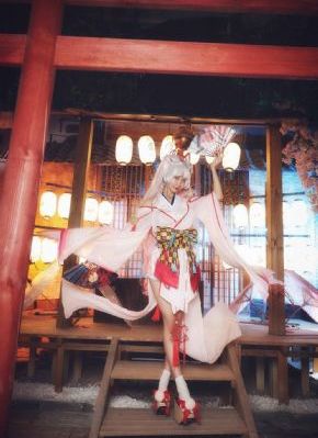 女人g点按摩喷水高潮视频_BD国语在线视频播放