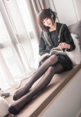 关秀媚三级露全乳视频在_在线影院观看